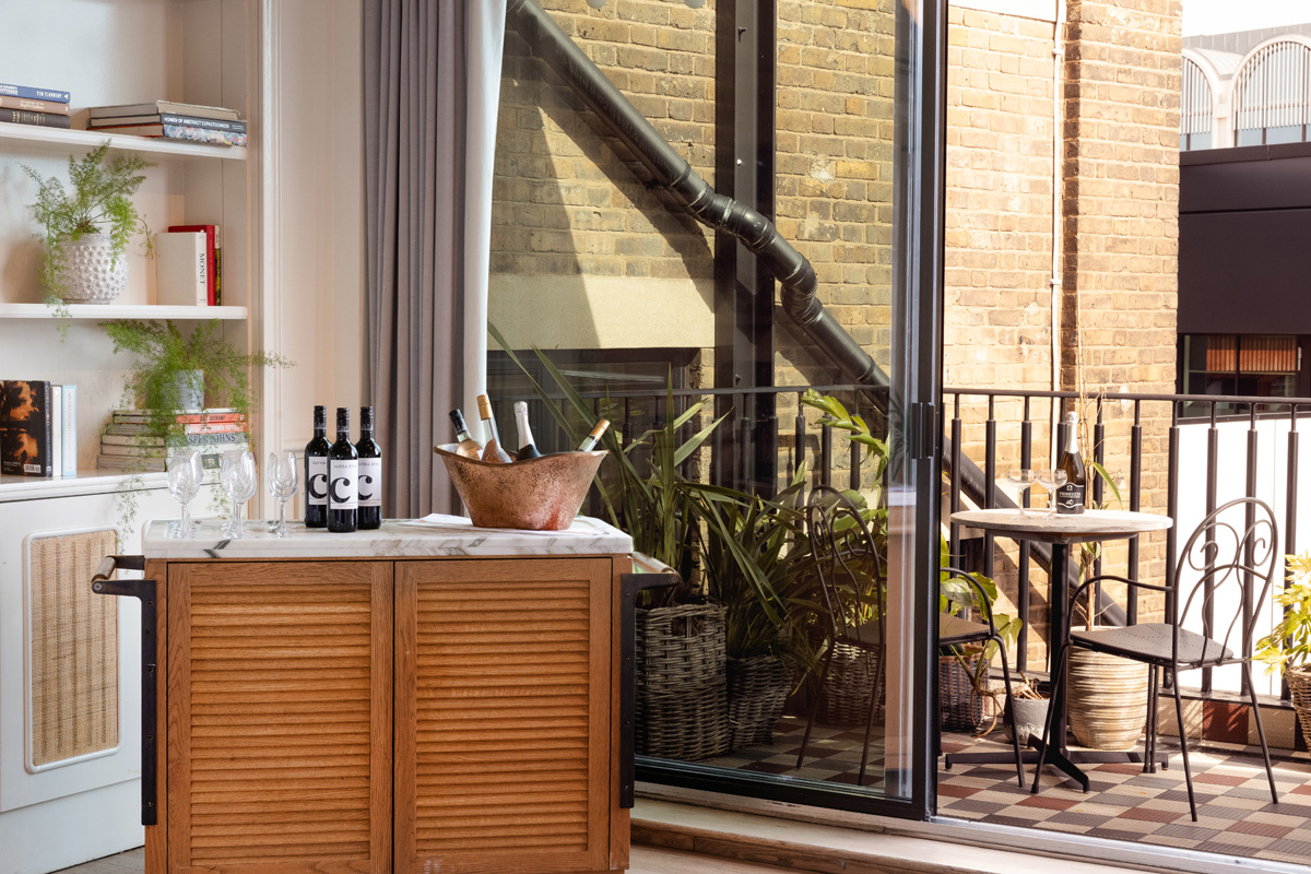 Drinks and Terrace Area at Loft & Gallery, Mortimer House Event Space Fitzrovia